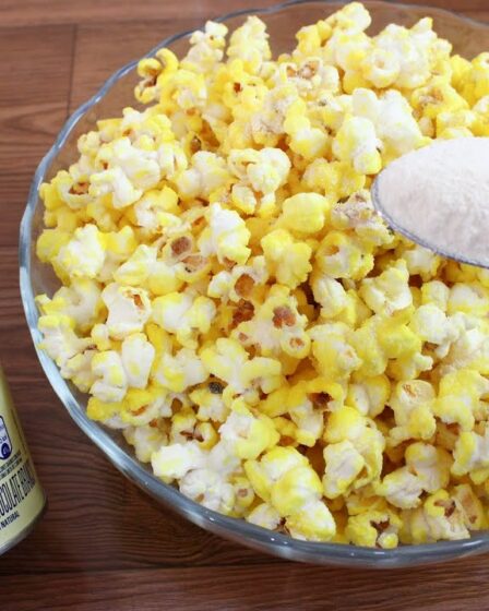 VOCÊ NUNCA COMEU UMA PIPOCA IGUAL A ESSA - PIPOCA DOCE DE GALAK - RECEITA FÁCIL E RÁPIDA