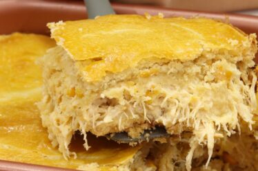VOCÊ PRECISA APRENDER A FAZER ESSE EMPADÃO SUPER CREMOSO! A MASSA DESMANCHA NA BOCA